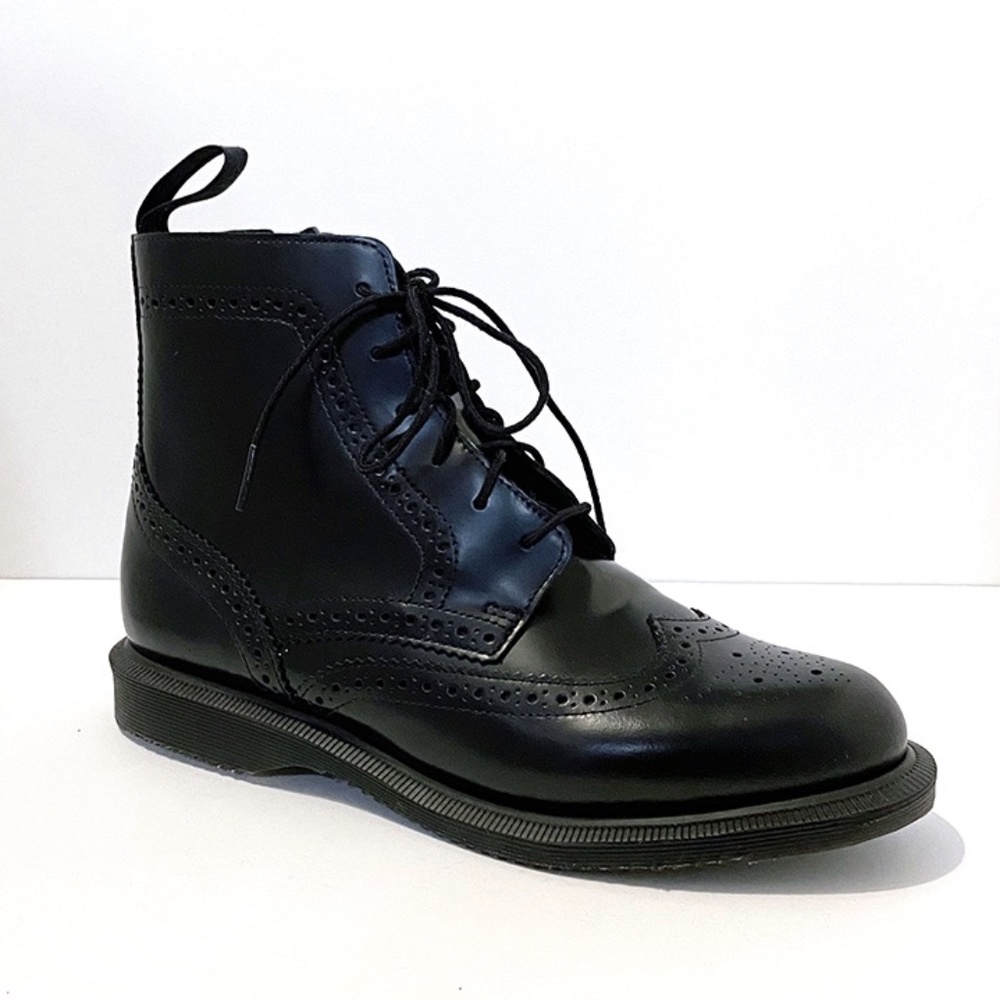 NEW in box Dr. Martens Delphine Lace Up Dress Boots US9 UK7 EU41